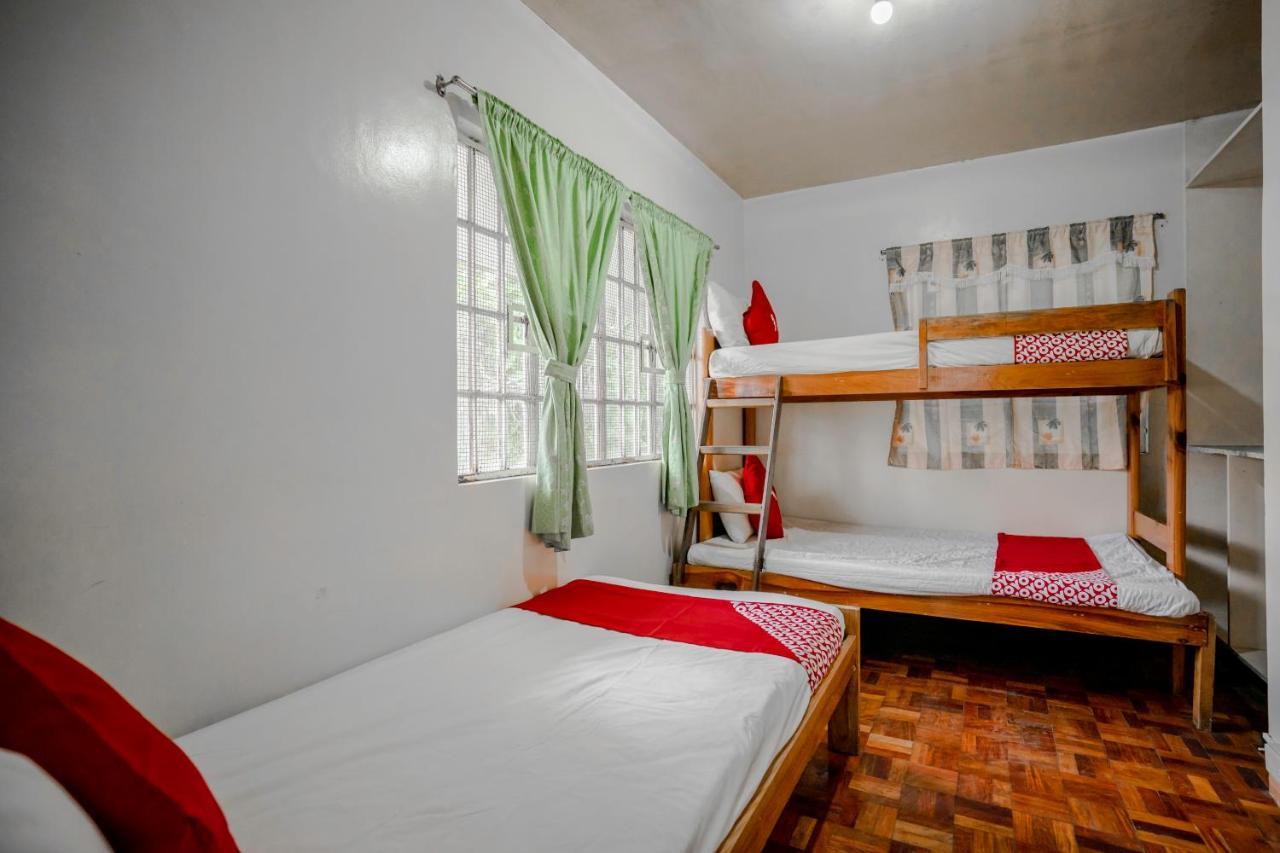Oyo 760 Tiptop Vacation Homes Baguio City Екстер'єр фото