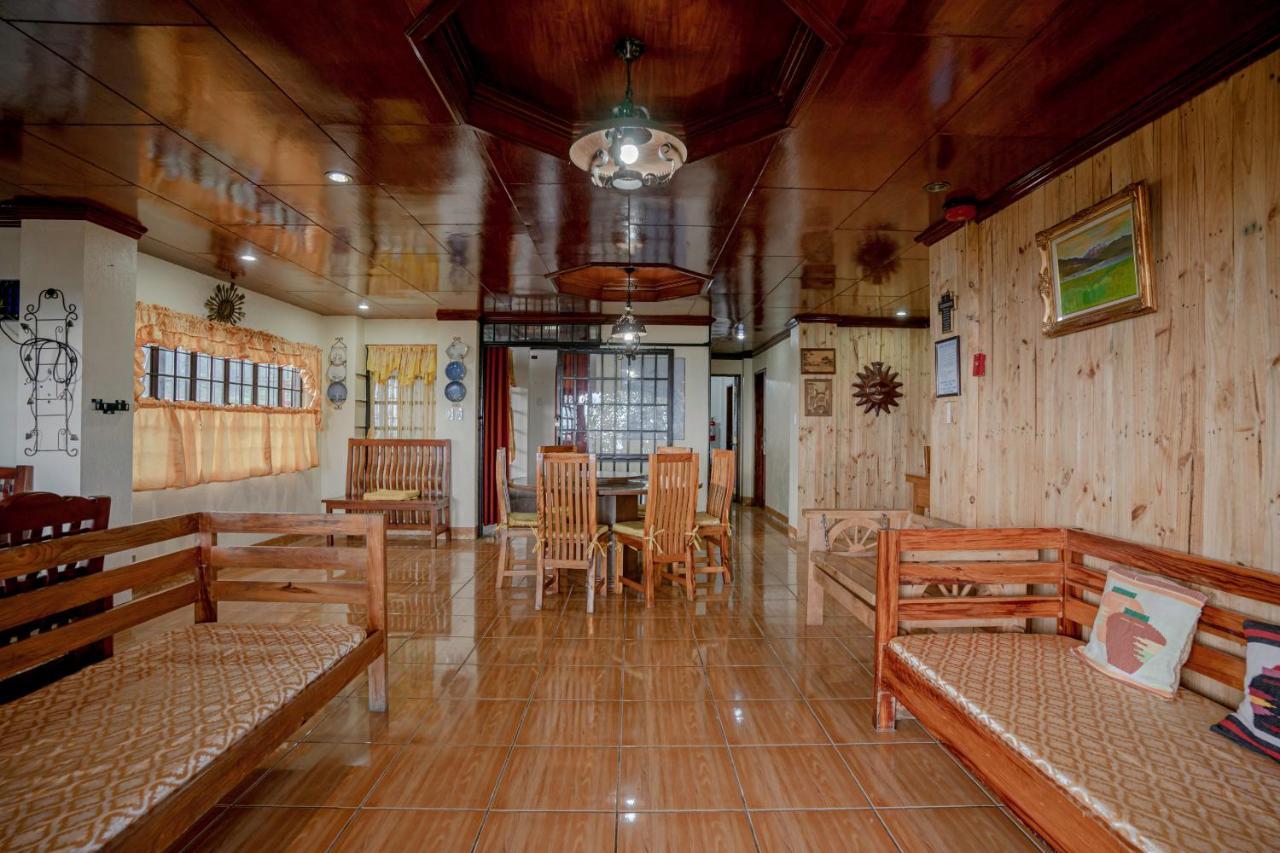 Oyo 760 Tiptop Vacation Homes Baguio City Екстер'єр фото