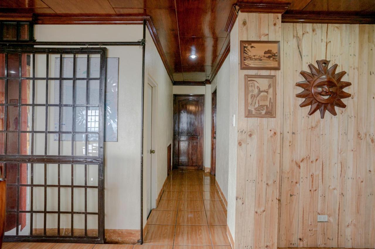 Oyo 760 Tiptop Vacation Homes Baguio City Екстер'єр фото