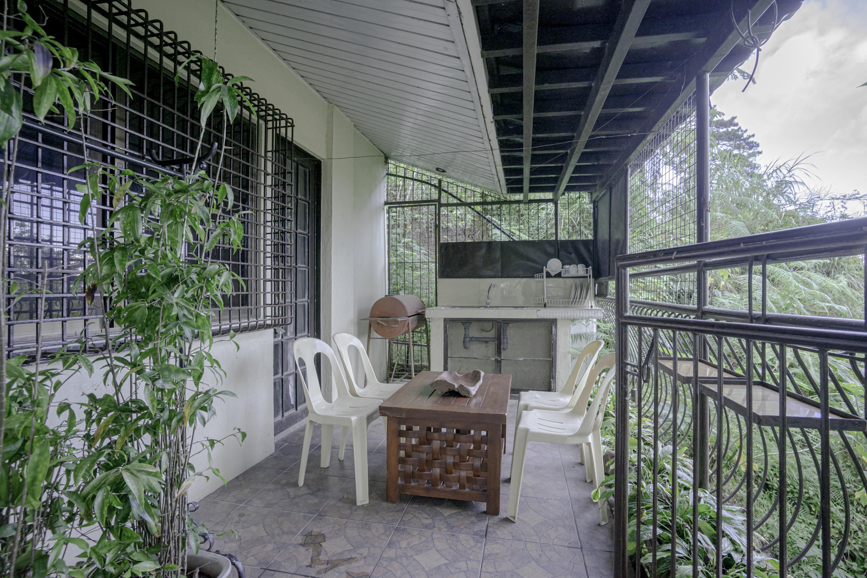 Oyo 760 Tiptop Vacation Homes Baguio City Екстер'єр фото